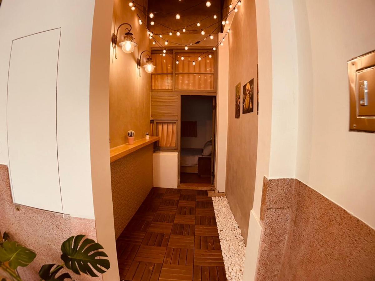 Green Only Homestay Tainan Buitenkant foto